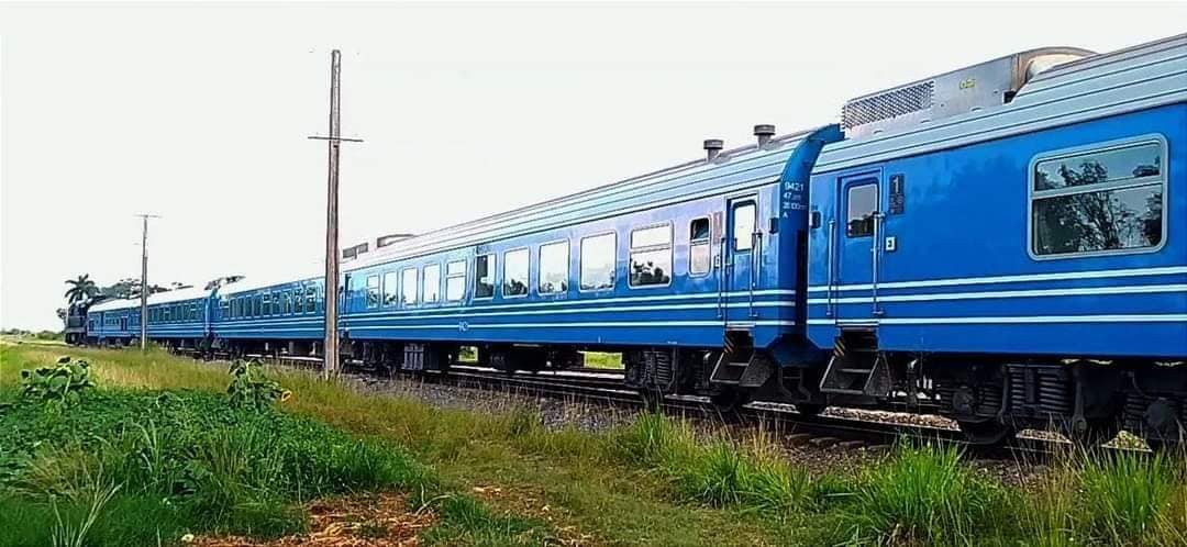 Apedreamiento del tren nacional La Habana-Holguín